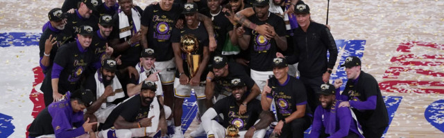 "VRAAATITE SE PO MENE!" Lejkersi ZABORAVILI IGRAČA tokom slavlja, na Instagramu ih MOLIO da dođu po njega /VIDEO/