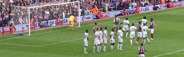 Deset godina od gola koji je prkosio zakonima fizike /VIDEO/