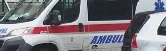 HOROR U ZEMUN POLJU: Autobus na liniji 707 vukao ženu po putu, vrata joj uhvatila ruku!