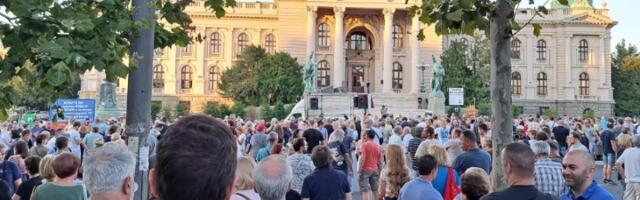 Novi protest protiv nasilja: Početak ispred Skuštine, fokus na prosveti (UŽIVO)