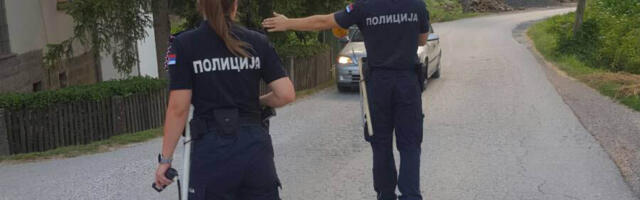 NAPADNUTA ROMSKA PORODICA U SELU TAVNIK, SILEDŽIJA ŠAMARAO I NJIHOVU DESETOMESEČNU BEBU Brutalan napad u Kraljevu
