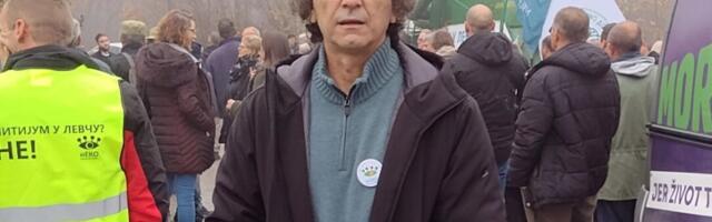 Pavićević (ZLF): SNS kreira udžbenike da bi pravio male ćacije i male naprednjake, ali uzalud