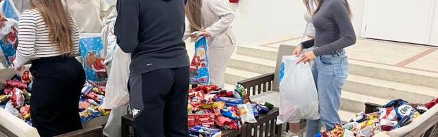 Prokupački gimnazijalci pripremaju paketiće za mališane kojima je pomoć najpotrebnija
