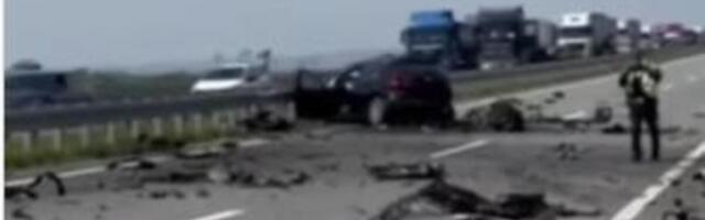 (UZNEMIRUJUĆE) Pojavio se novi SNIMAK sa mesta STRAVIČNE NESREĆE kod Rume: Prizor je toliko UŽASAN da nema reči!