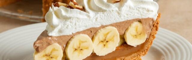 Torta sa bananama i keksom: Lagana letnja poslastica gotova za 20 minuta