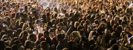 Srbija na nogama zbog skandalozne pesme! Institucije reagovale, pokreću se izmene zakona
