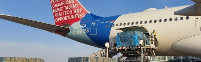 (FOTO/VIDEO) STIGLA NOVA TURA MEDICINSKE POMOĆI! najveći avion Er Srbije sleteo na Aerodrom Nikola Tesla!