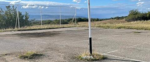 Tereni u Pasi Poljani u koje je uloženo 220.000 evra – građani kažu danas ruglo i opasnost za decu