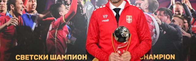OTAC MI JE PRENEO LJUBAV ZA REPREZENTACIJU, KO JE HRABAR NE TREBA MU VREME: Paunović jasno izneo svoje postulate na promociji!