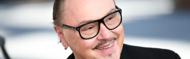 KNEZ POSTAJE DEDA! Pevač potvrdio srećne vesti: "Presrećan sam, jedva čekam!"