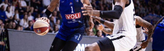 BUDUĆNOST SIGURNA U MORAČI: Partizan nije imao snage za trijumf, crno-bele će poraz koštati prve pozicije na Jadranu! (FOTO)(FOTO)