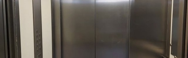 Evo kako da preživite ako lift iznenada počne da pada, može vas spasiti samo JEDNA stvar