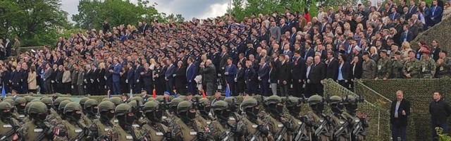 Odrganizovano praćenje vojne parade, za decu, a biće i Vučić