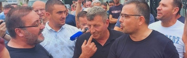 Ministre, smeš li na TV duel?