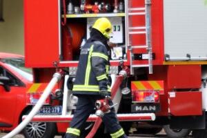 Пожар у Земуну, двоје деце превезено у Тиршову