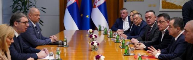 VUČIĆ NASTAVIO KONSULTACIJE O MANDATARU: Predsednik razgovara sa predstavnicima SPS