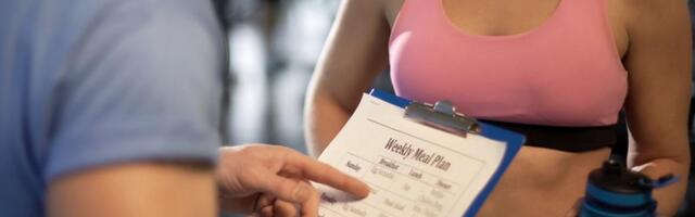 Skandal, poznati fitnes trener objavio zdravstvene podatke klijentkinje: Umesto personalizovanog plana devojka dobila opšte preporuke i još izvređana!