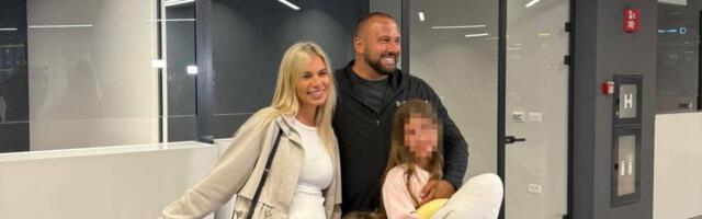 DRAMA JE GOTOVA! Dado Polumenta sleteo u Beograd nešto posle ponoći nakon haosa na Maldivima: Trudnu suprugu i decu vodio preko pola sveta do Srbije