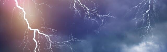 Stižu GRMLJAVINA i PADAVINE: Evo šta nas čeka tokom noći