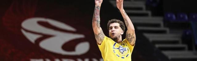 Devon Hol trojkom ugasio Asvel! Naneli i Vilbekin prejaki za Nedovićev PAO