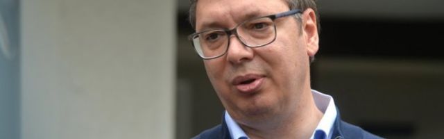 VUČIĆ SUTRA U BANJALUCI URUČUJE OPREMU koju je Srbija donirala Univerzitetskom kliničkom centru!