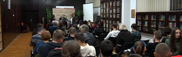Prateći program 29. JPF: Knjiga za sve koji vole pozorište (VIDEO)