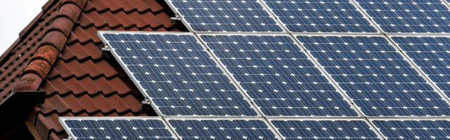 Struja iz solara jeftina u svetu ali ne i u Srbiji zbog fid-in tarifa