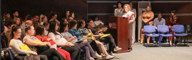 Kongres „Dobro došla bebo“ okupio brojne trudnice u Novom Sadu