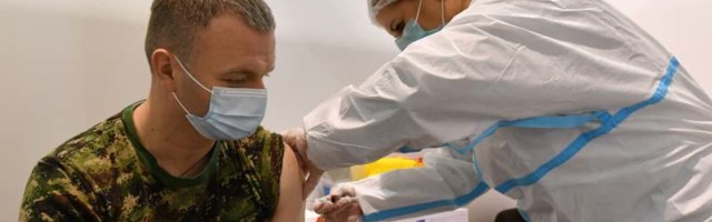 Ministarstvo negira da bilo ko pritiska vojsku da se vakciniše protiv korone