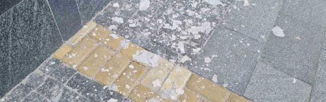 A ko će ovo da počisti? Prošla su četiri meseca, majstori kao da su juče otišli