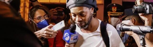 ČUVENI BRAZILAC POSLAO JAKU PORUKU ČITAVOJ SRBIJI Ronaldinjo je vlasnik najpoznatijeg fudbalskog snimka u istoriji (VIDEO)