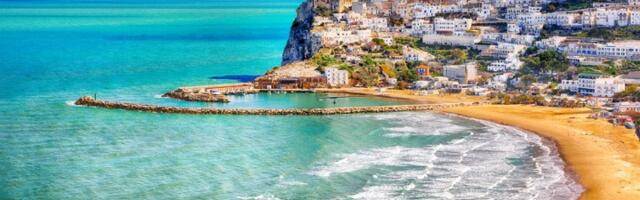 OVA popularna letnja destinacija doživela je TOTALNI FIJASKO: Plaže prazne, restorani bez gostiju