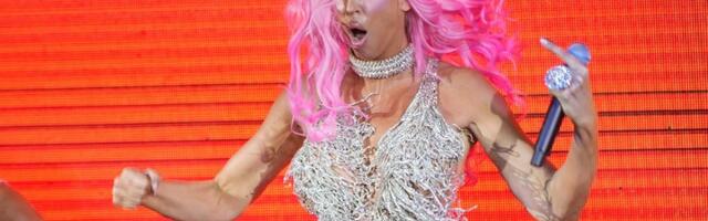 Građani plaćaju: Karleuša peva na Novogodišnjem programu za 1,4 miliona