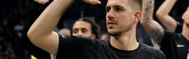 Vanja Marinković izašao pred navijače Partizana: Evo šta je poručio Grobarima koji se nalaze kod Arene!