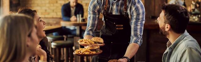 "Ručao sam čučeći iza šanka, nije bilo pauza": Konobar otkrio jezive detalje sa posla