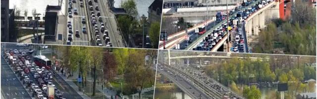 NEMA DRAME NA PRESTONIČKIM ULICAMA! Lepo vreme nateralo Beograđane na šetnju - SAMO JE OVO KRITIČNA TAČKA za vozače, izbegnite je obavezno (FOTO)