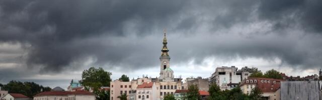 Do daljeg red SUNCA, OBLAKA, PLJUSKOVA... A onda, kada očekujemo da bude lepo, sledi NOVI ŠOK