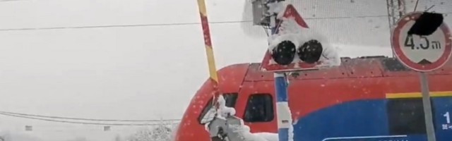 Sudarili se voz i bager na Novom Beogradu