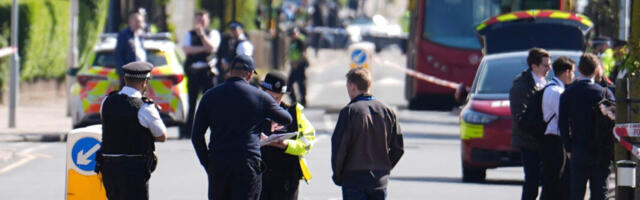Britanija: Uhapšen muškarac sa mačem koji je ubo više građana i policajaca