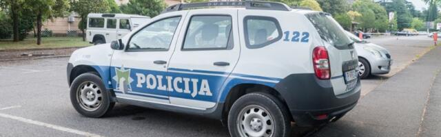Tinejdžerku pokosio automobilom na aerodromu