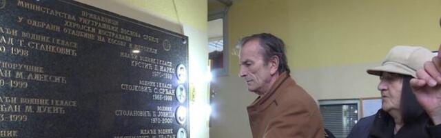 U JAGODINI ODATA POČAST STRADALIMA TOKOM NATO BOMBARDOVANjA: Nisu zaboravili heroje (FOTO)