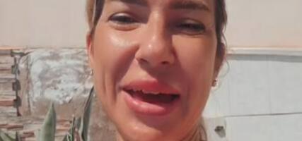 (FOTO) JOVANA JEREMIĆ SE SNIMALA NA PLAŽI, PA POKAZALA PREVIŠE: Voditeljki spao kupaći - Sve se videlo