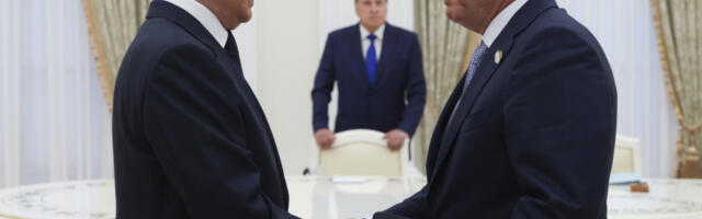 PROCURIO RAZGOVOR TRAMPOVOG PREGOVARAČA I PUTINOVOG SAVETNIKA! Otkrivena Vitkofova taktika