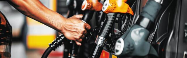 Gorivo u Srbiji pojeftinilo: Ovo su nove cene dizela i benzina