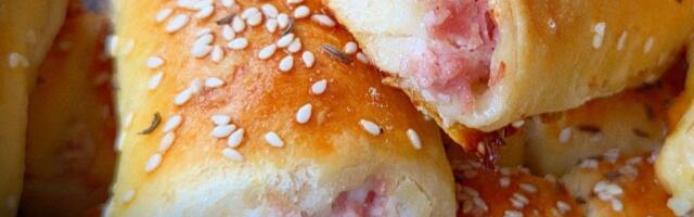 Bakine mekane rolnice sa šunkom i sirom: Nestaju dok su još tople - preukusne su (VIDEO)