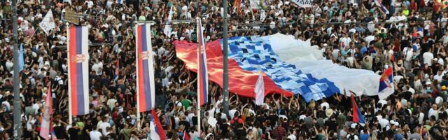 Ko će više glasova „uzeti“ studentskoj listi na izborima, ako bude tri kolone – proevropski ili nacionalistički blok?