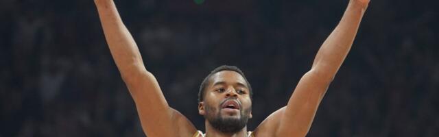 "Nećeš izgubiti ovaj meč"! Džered Batler opisao ključnu trojku za produžetak i šta je rekao sam sebi