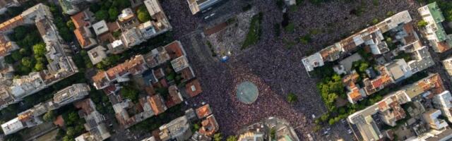 Kako je dron „video“ protest na Slaviji (FOTO; VIDEO)