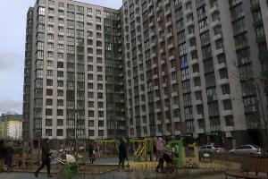 Родитељи превремено рођених близанаца испрограмирали себе да преживе у Кијеву