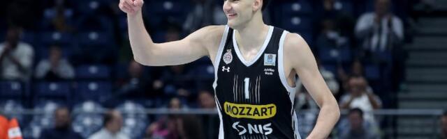 Tristan Vukčević hoće da igra za Grčku?